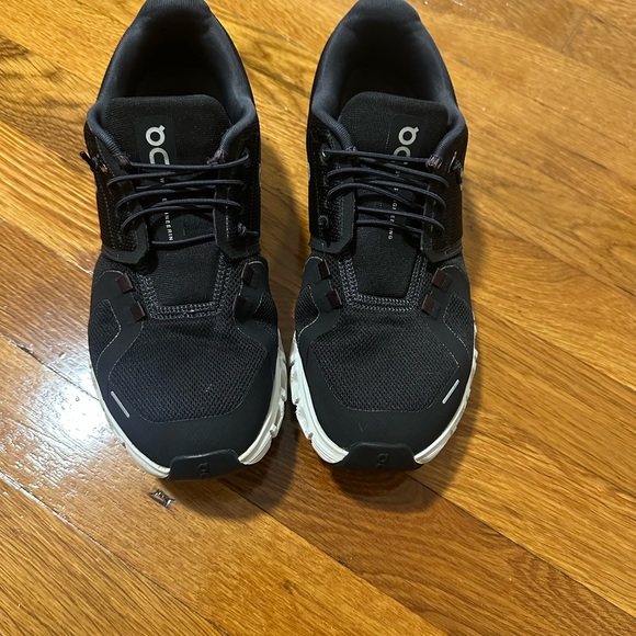 On Cloud 6 - Picture 5 of 8